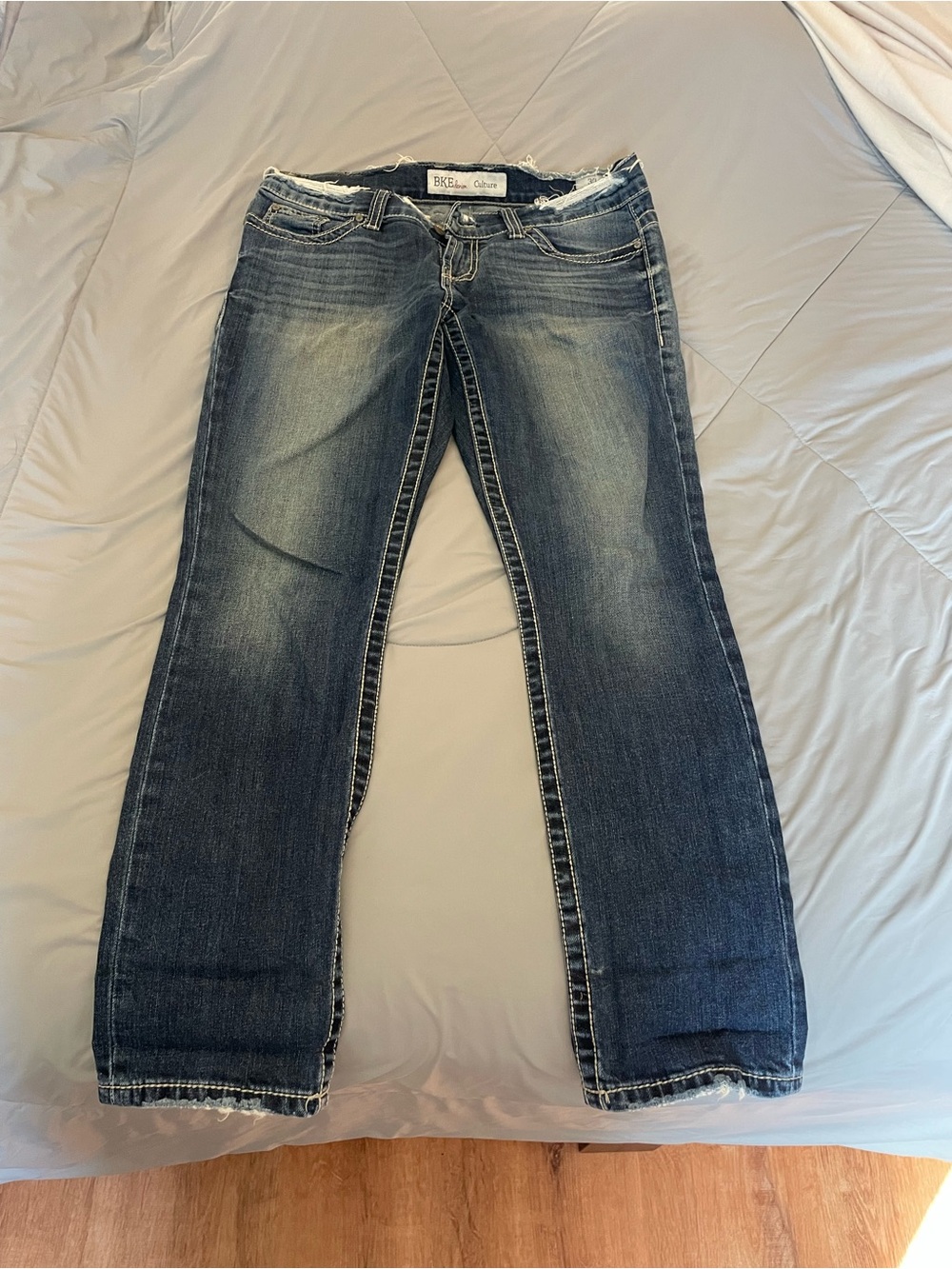 BKE Women’s Dark Blue Straight Leg Jeans